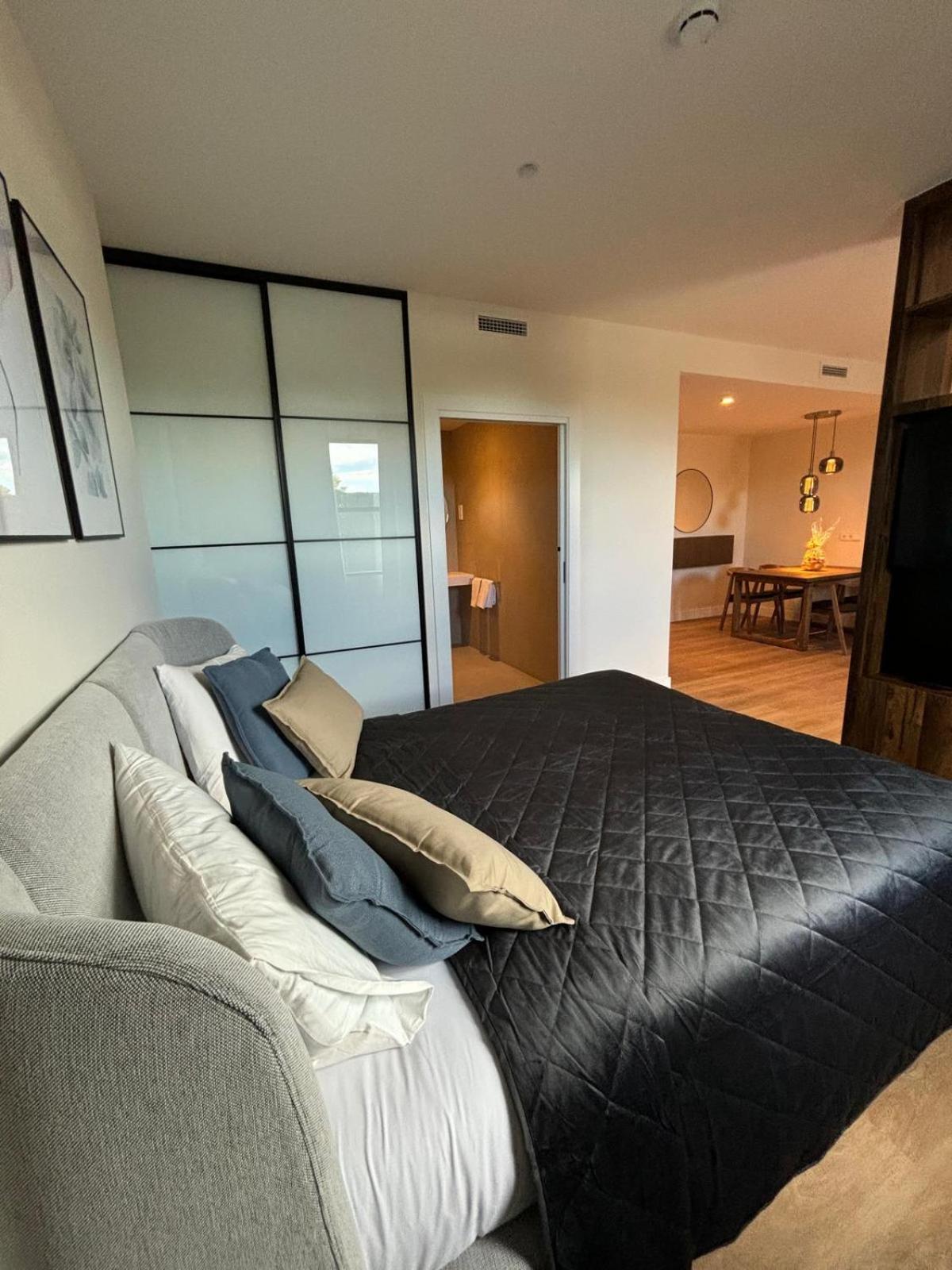 Madrid Suites Moncloa-Aravaca, Solo Check In On Line - Parking Gratuito Extérieur photo